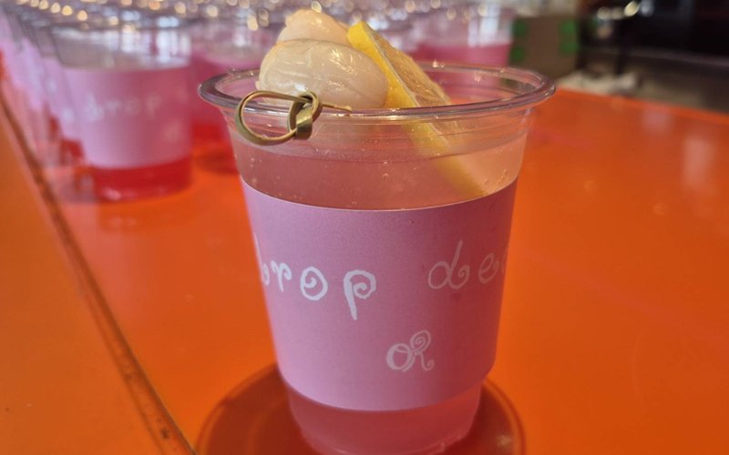 เครื่องดื่ม drop dead drink สุดพิเศษ